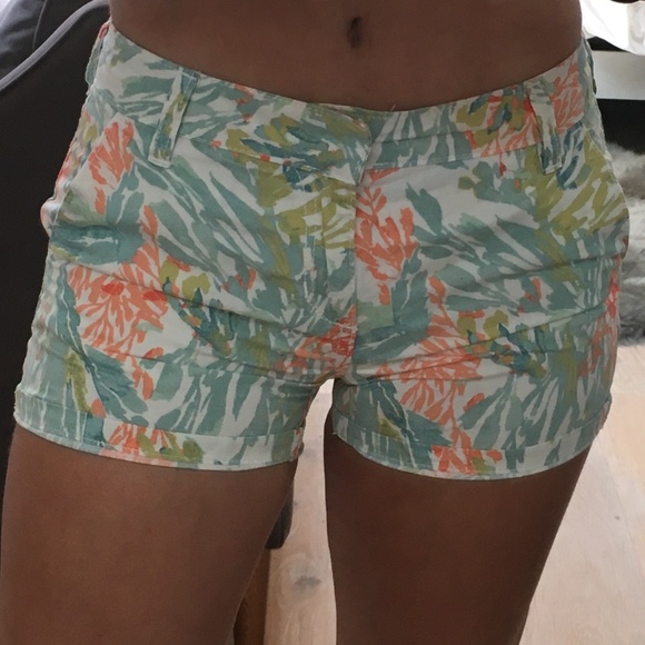 fun pattern shorts - Picture 2 of 5